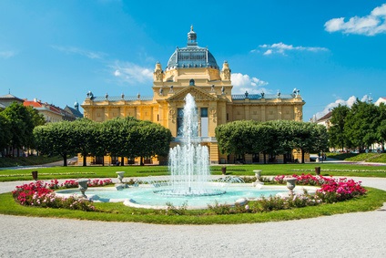 View all car hire locations in Croatia Car Hire in Croatia with Sixt. This might include the necessity of unlimited mileage, or cover for additional drivers. Sixt can also help you choose the right car rental in Croatia for your journey. If a number of people will be travelling in the vehicle, then Sixt can offer a range of multi-passenger vehicles such as people carriers.