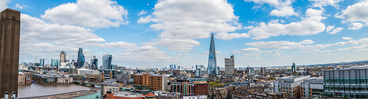 Skyline of London and the Shard building