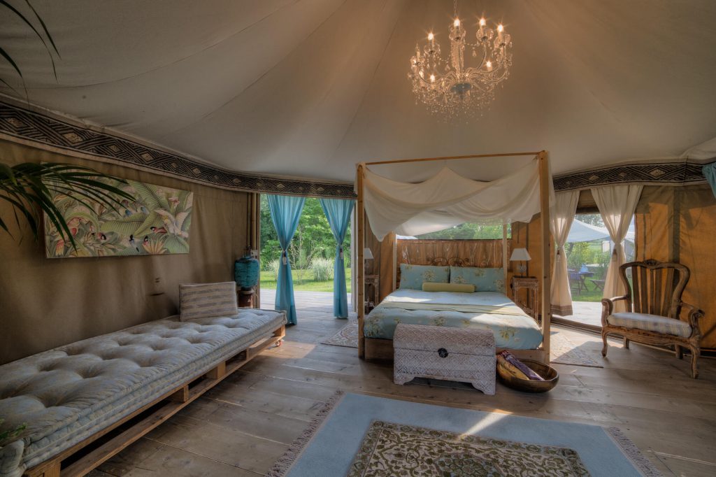 Glamping Canonici di San Marco deluxe bedroom