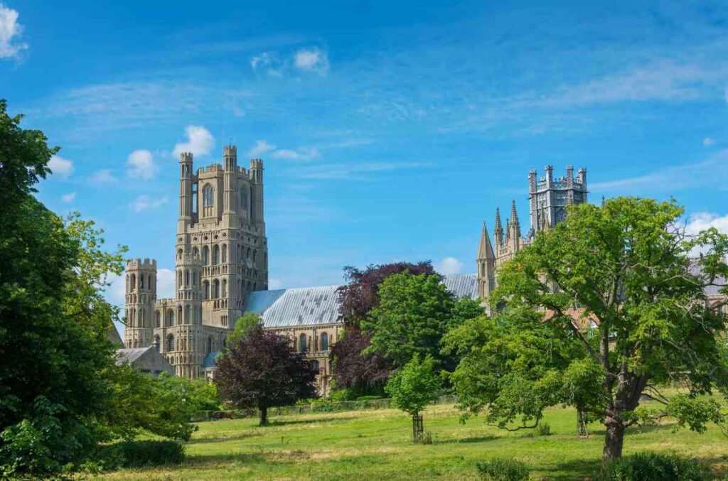 day trips from cambridge uk by train