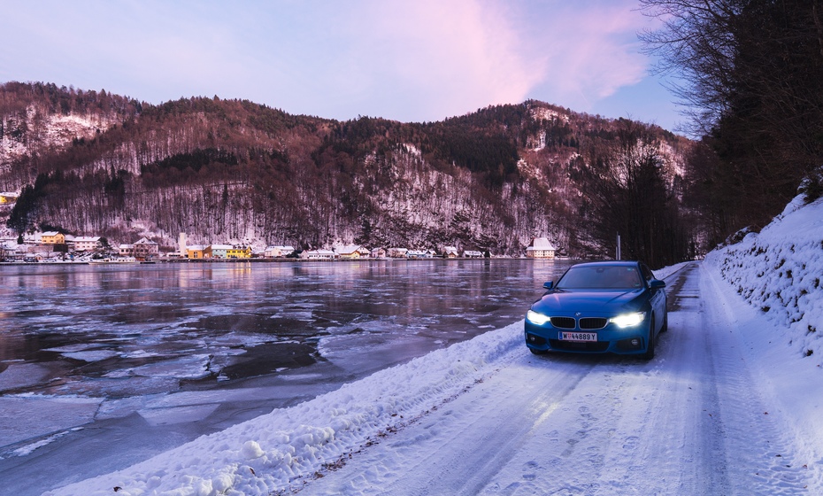 Driving in Austria in extreme winter conditions