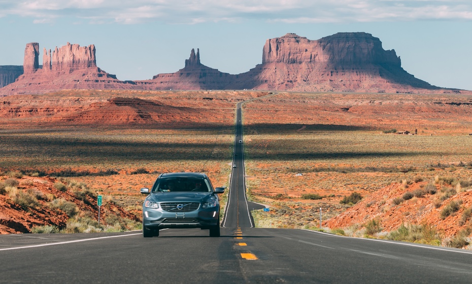 Driving highway in the Grand Canyon USA